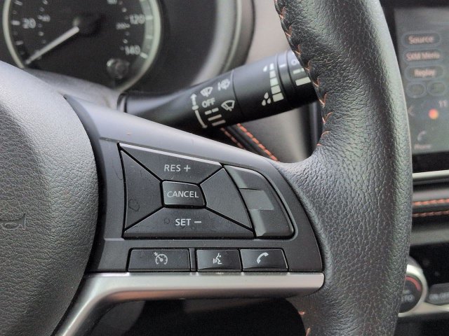 Used 2019 Nissan Kicks SR w/ Exterior Electronics Package FWD image 24