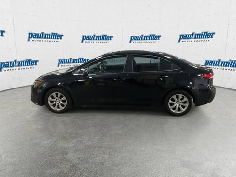 Used 2025 Toyota Corolla LE FWD image 7