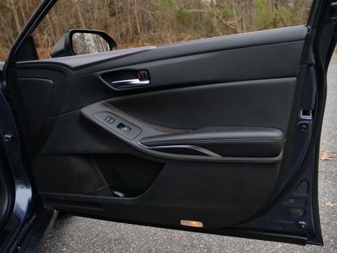 Used 2021 Toyota Avalon XSE image 41