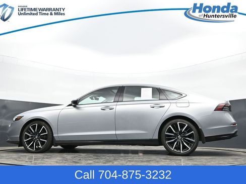 Used 2025 Honda Accord Touring image 42