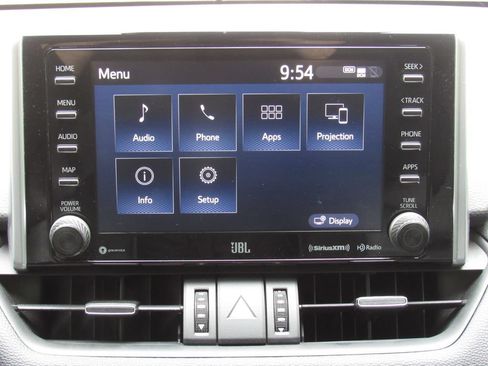 Used 2021 Toyota RAV4 XLE Premium AWD/4WD image 29