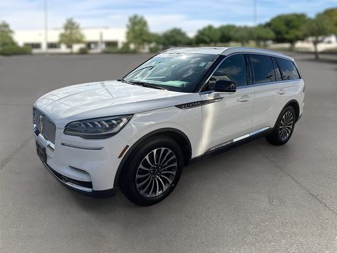 Certified 2022 Lincoln Aviator Reserve w/ Elements Package Plus RWD image 3