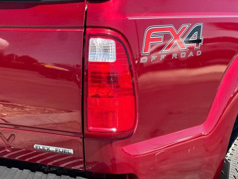 Used 2016 Ford F250 XLT w/ XLT Premium Package AWD/4WD image 23