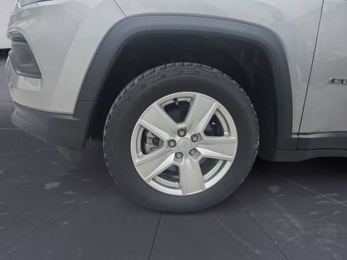 Used 2022 Jeep Compass Latitude w/ Convenience Group AWD/4WD image 14