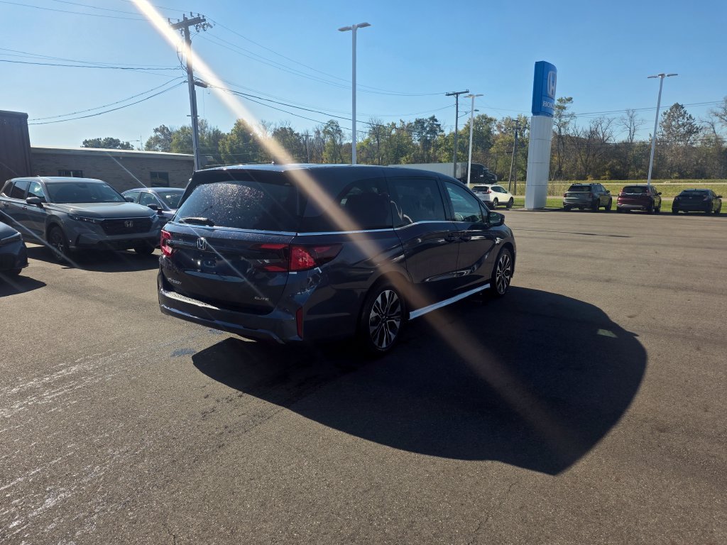New 2027 Honda Odyssey Elite image 3