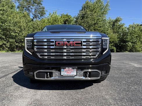 Used 2023 GMC Sierra 1500 Denali w/ Denali Reserve Package AWD/4WD image 5