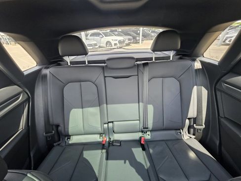 Used 2025 Audi Q3 2.0T Premium w/ Convenience Package AWD/4WD image 15