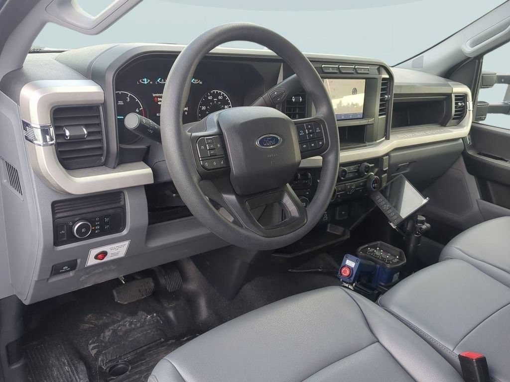 New 2024 Ford F550 4x4 Regular Cab Super Duty image 11