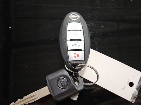 Used 2026 Nissan Frontier PRO-4X w/ Pro-4x Convenience Package AWD/4WD image 33
