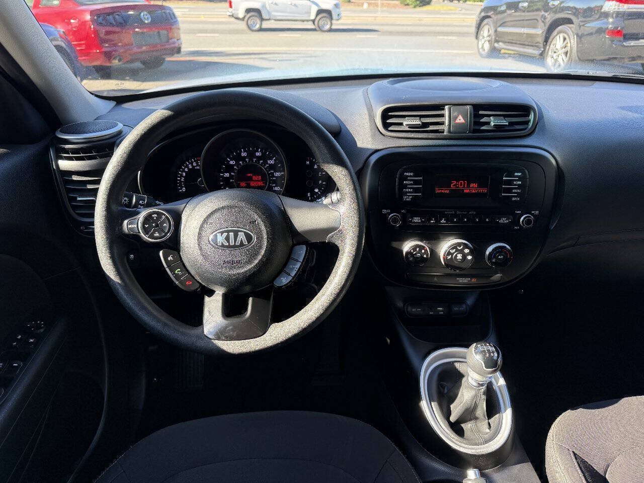 Used 2016 Kia Soul FWD image 17