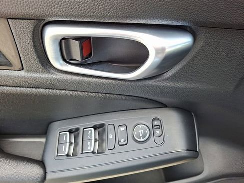 Used 2024 Honda Civic EX-L image 12