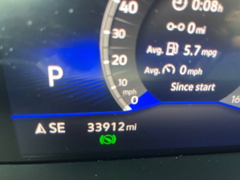 Used 2024 Volkswagen Taos SE FWD image 19
