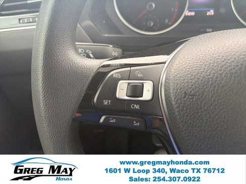 Used 2018 Volkswagen Tiguan S FWD image 12