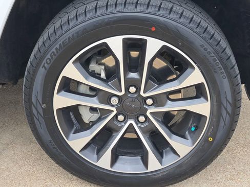 Used 2021 Jeep Grand Cherokee L Overland w/ Luxury Tech Group IV image 7