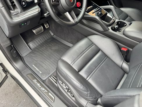Used 2024 Porsche Cayenne Turbo GT AWD/4WD image 35