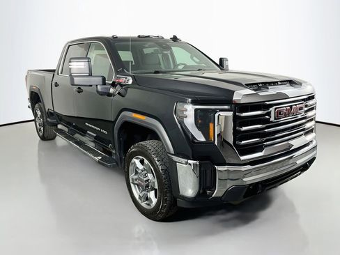 Used 2025 GMC Sierra 2500 SLE w/ SLE Convenience Package AWD/4WD image 4