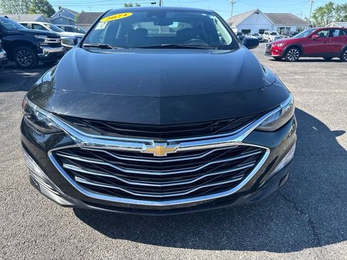 Used 2024 Chevrolet Malibu LT FWD image 2