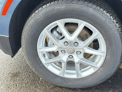 Used 2024 Chevrolet Equinox LT image 9