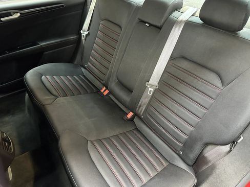 Used 2014 Ford Fusion SE FWD image 23
