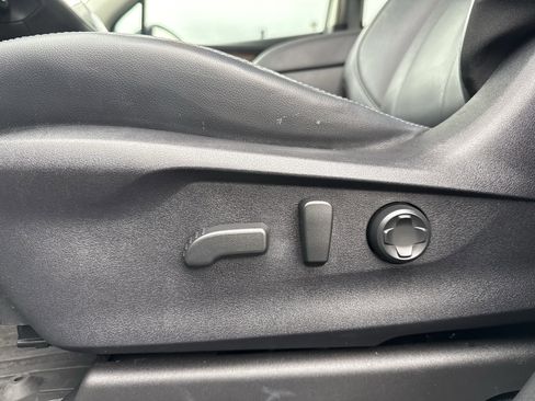 Certified 2024 Subaru Ascent Touring w/ Popular Package #2 image 23