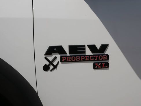 Used 2021 RAM 2500 Laramie w/ Night Edition image 13