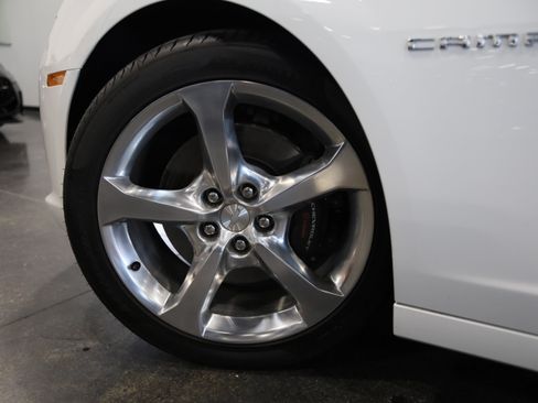 Used 2015 Chevrolet Camaro SS w/ RS Package RWD image 13