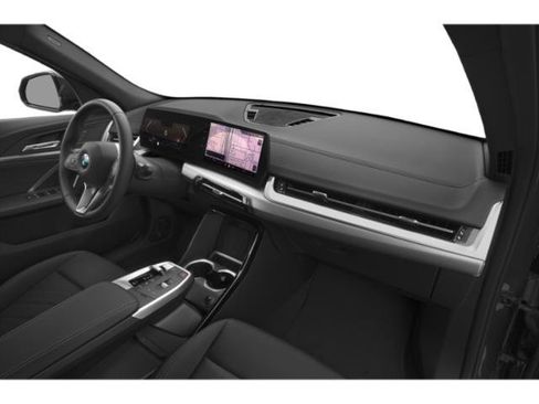 Used 2026 BMW X2 xDrive28i w/ M Sport Package AWD/4WD image 18