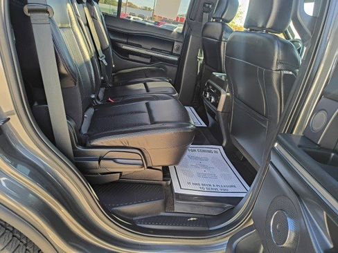 Used 2019 Ford Expedition XLT w/ Equipment Group 202A image 18