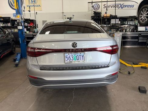 Used 2025 Volkswagen Jetta S FWD image 4