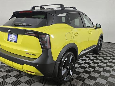 New 2025 Nissan Kicks SR w/ SR Premium Package image 4