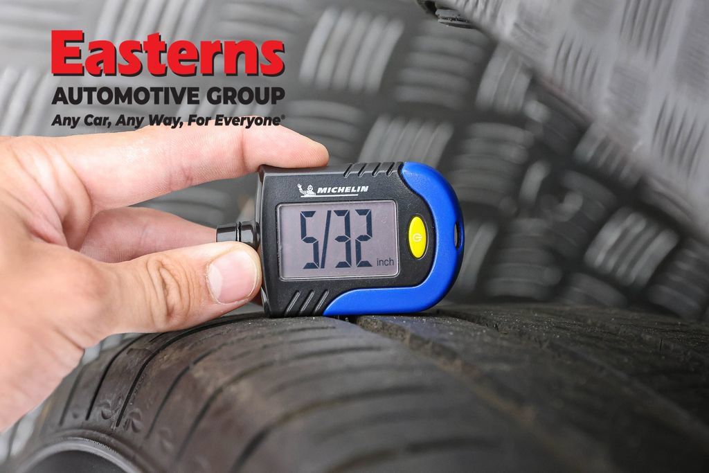 Used 2023 Chrysler 300 S RWD image 30