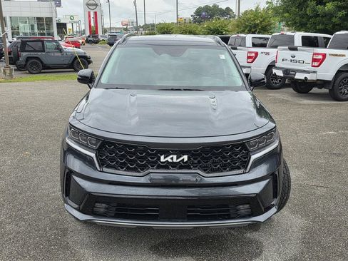 Used 2023 Kia Sorento SX AWD/4WD image 3
