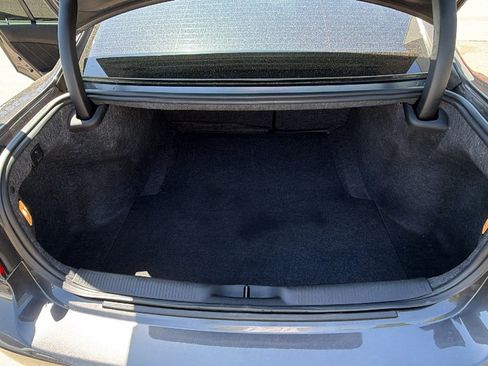 Used 2022 Dodge Charger SXT w/ Blacktop Package image 13
