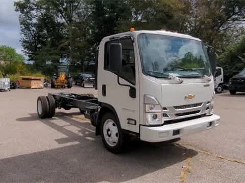 New 2025 Chevrolet Low Cab Forward 5500XG image 2