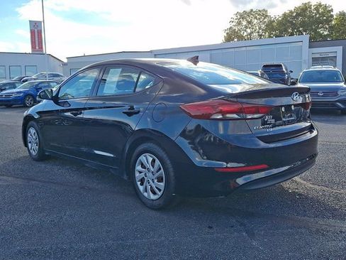 Used 2018 Hyundai Elantra SE w/ SE Connectivity Package 04 FWD image 4