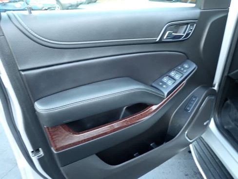 Used 2019 GMC Yukon XL SLT image 17