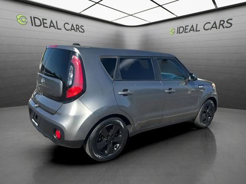 Used 2018 Kia Soul FWD image 7
