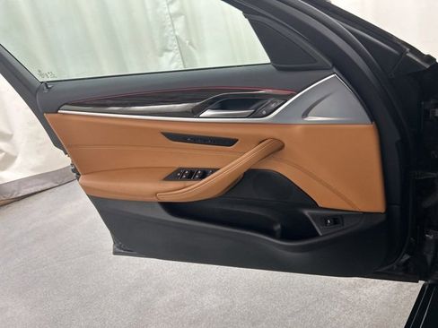 Used 2023 BMW 530i xDrive w/ Convenience Package image 26