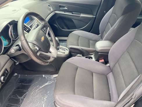 Used 2013 Chevrolet Cruze LT FWD image 13