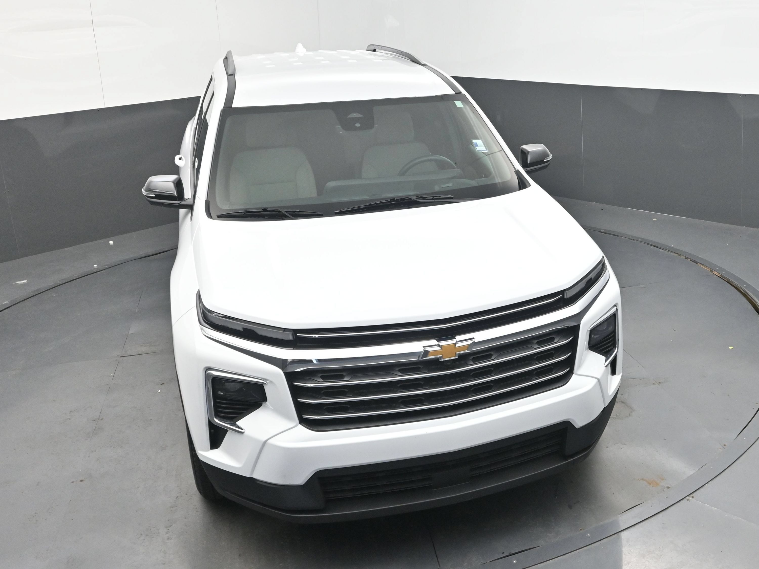 Certified 2026 Chevrolet Traverse LT w/ Driver Confidence Package FWD image 33