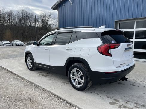 Used 2020 GMC Terrain SLE w/ Driver Convenience Package image 5