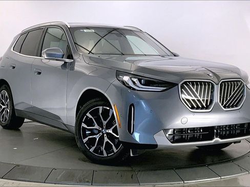 Used 2025 BMW X3 xDrive30i w/ Premium Package AWD/4WD image 1