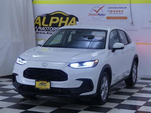 Used 2023 Honda HR-V LX image 4