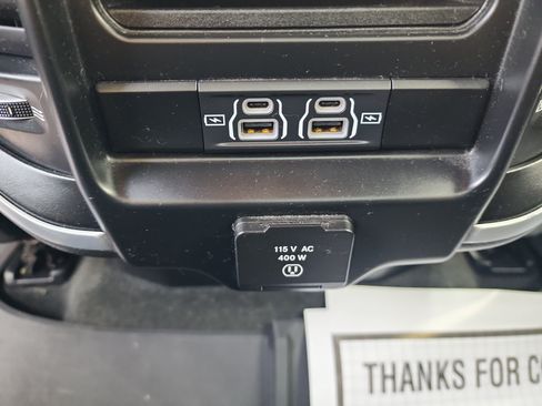 Used 2022 RAM 1500 Big Horn AWD/4WD image 25