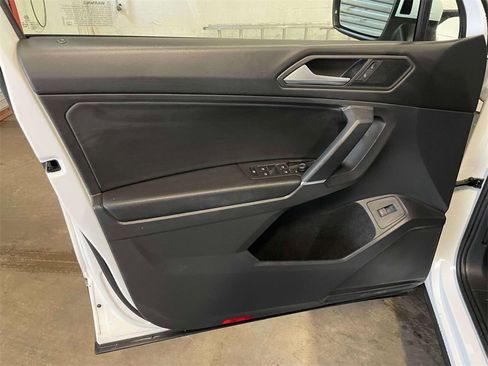 Used 2022 Volkswagen Taos S image 17