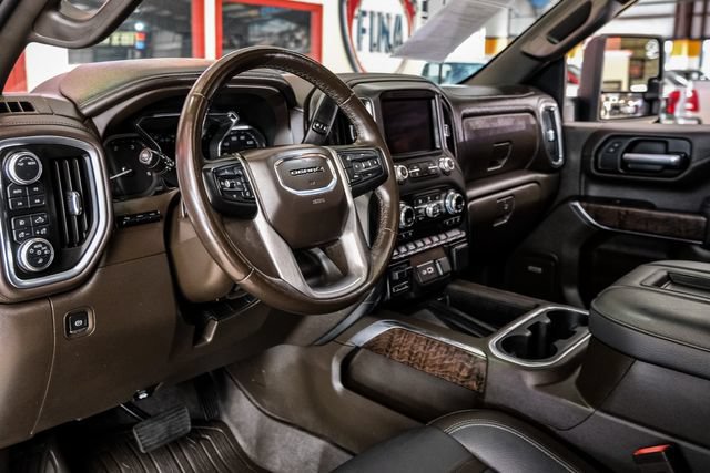 Used 2022 GMC Sierra 3500 Denali w/ Denali Ultimate Package AWD/4WD image 5