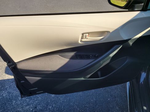 Certified 2025 Toyota Corolla LE image 19