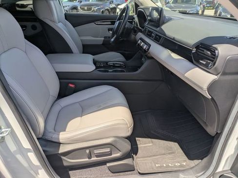 Used 2025 Honda Pilot EX-L image 24