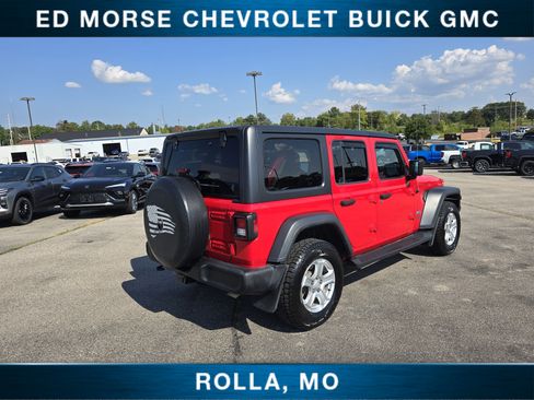 Used 2018 Jeep Wrangler Unlimited Sport S image 3