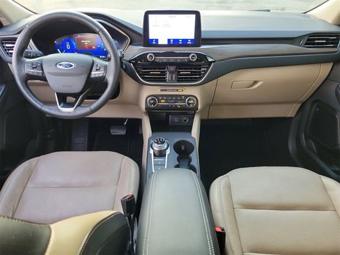 Used 2020 Ford Escape Titanium image 12